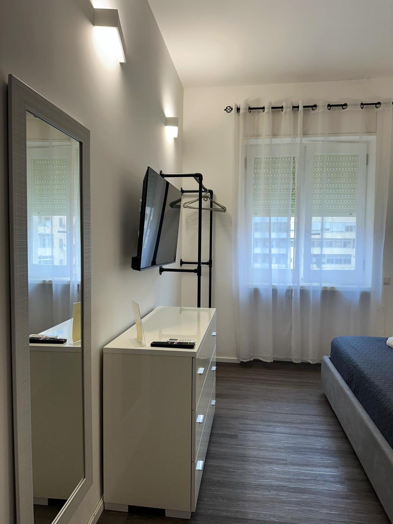 קליארי Dante 134 Rooms מראה חיצוני תמונה